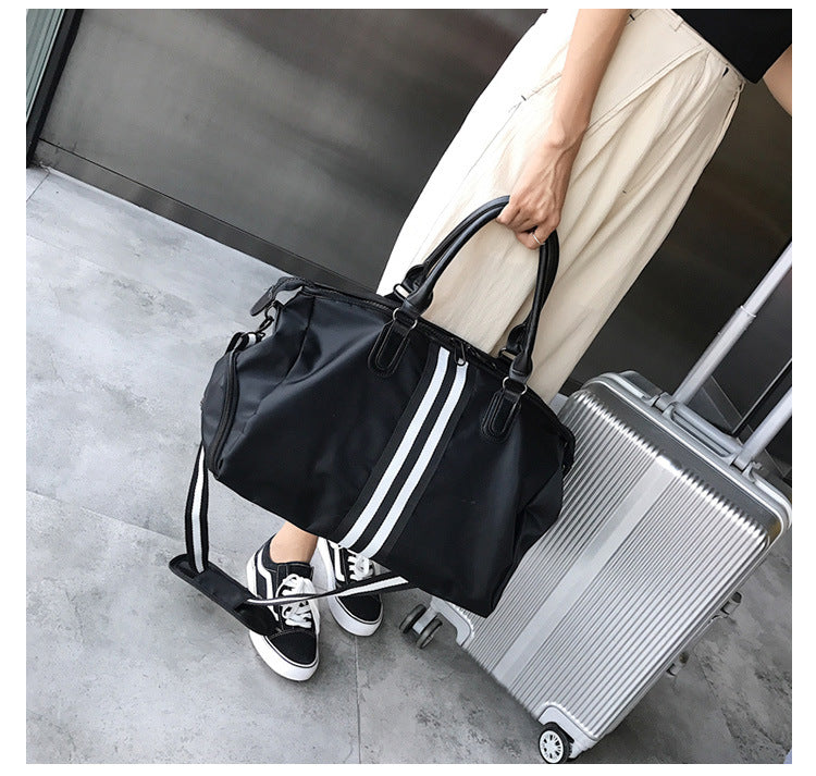 Large Capacity Nylon Travel Bag – Lightweight Zipper Weekender