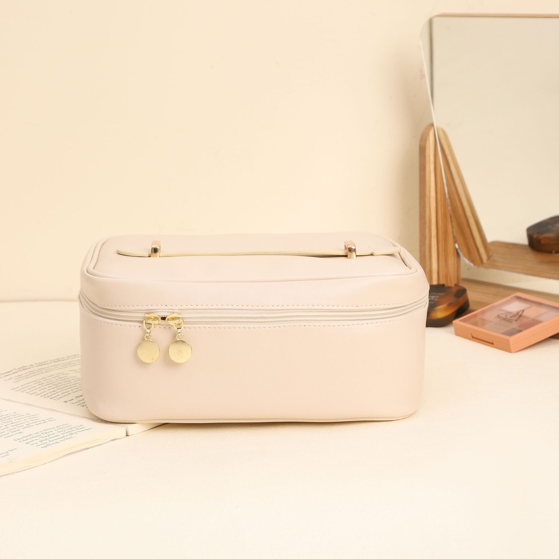 Square Handle-Top Travel Cosmetic Organizer